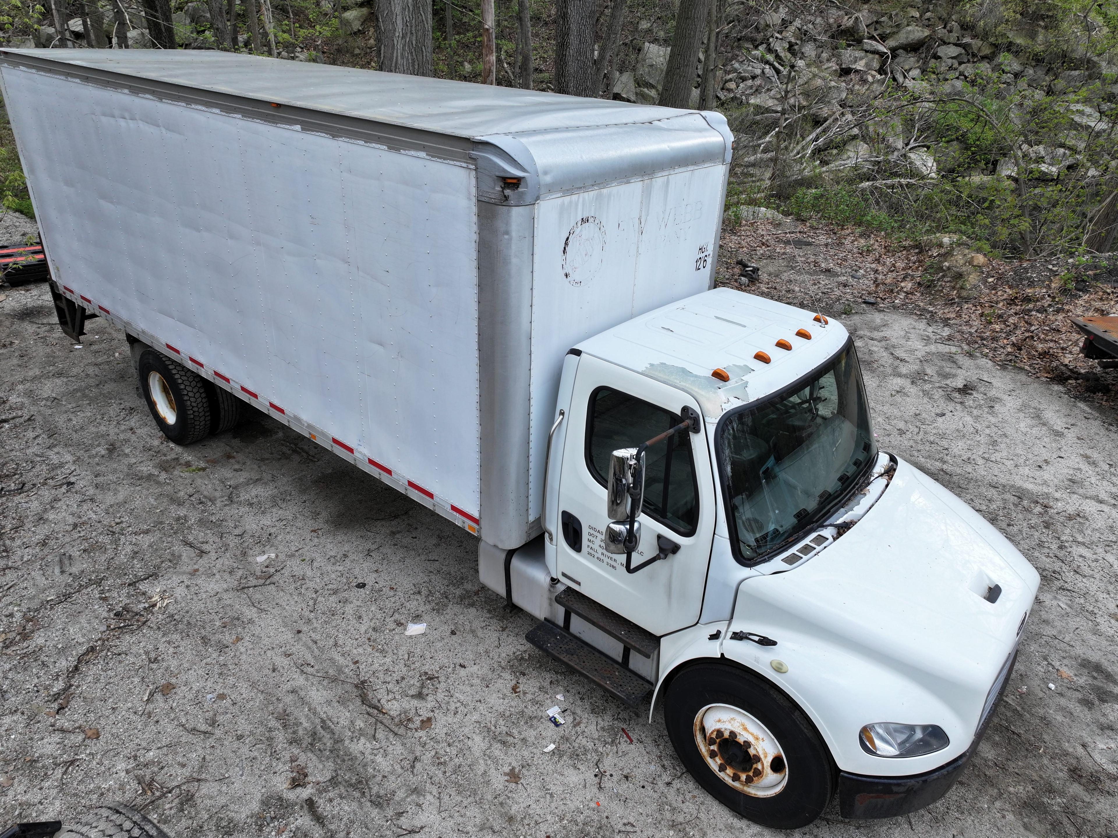 2007 Freightliner M2