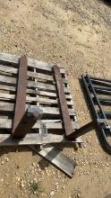 PAIR SKID LOADER PALLET FORKS