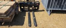 AGT HYDRAULIC SKID STEER FORKS