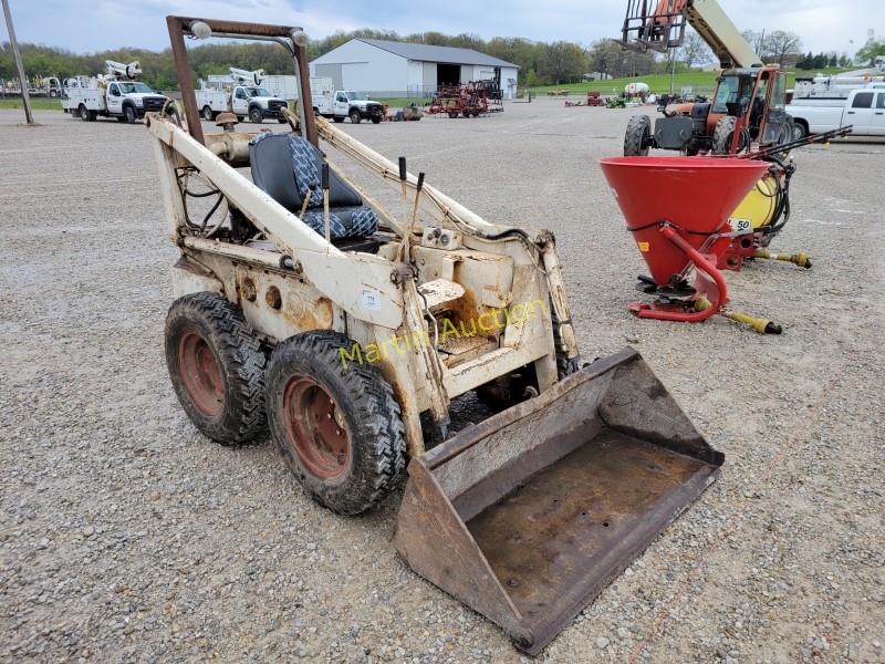 1967 Bob Cat M500, Gas With A K662