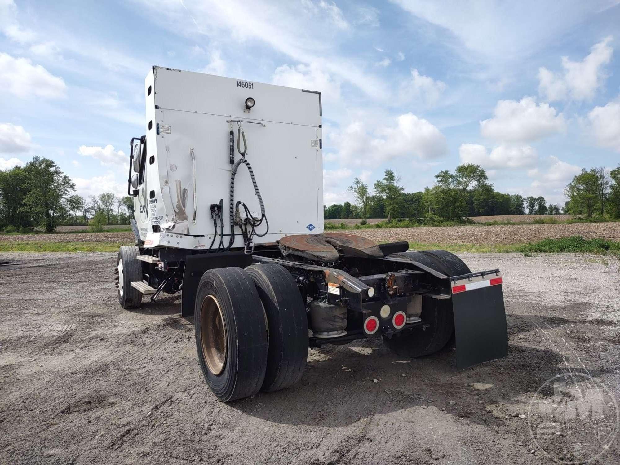 2014 FREIGHTLINER M2 SINGLE AXLE DAY CAB TRUCK TRACTOR 1FUBC5DX8EHFM5758