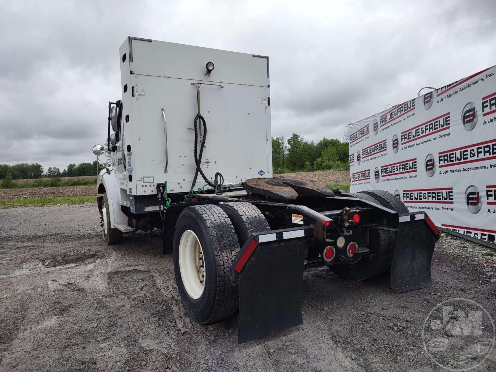 2014 FREIGHTLINER M2 SINGLE AXLE DAY CAB TRUCK TRACTOR 1FUBC5DX6EHFM5743