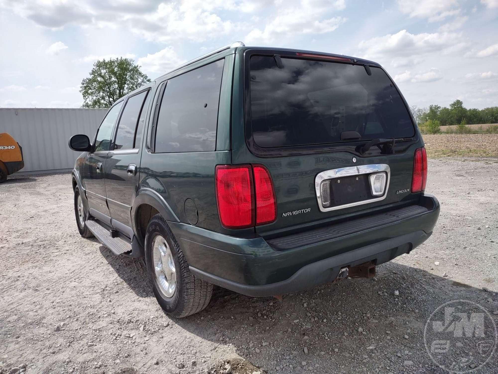 1999 LINCOLN NAVIGATOR VIN: 5LMPU28L0XLJ15146 4WD