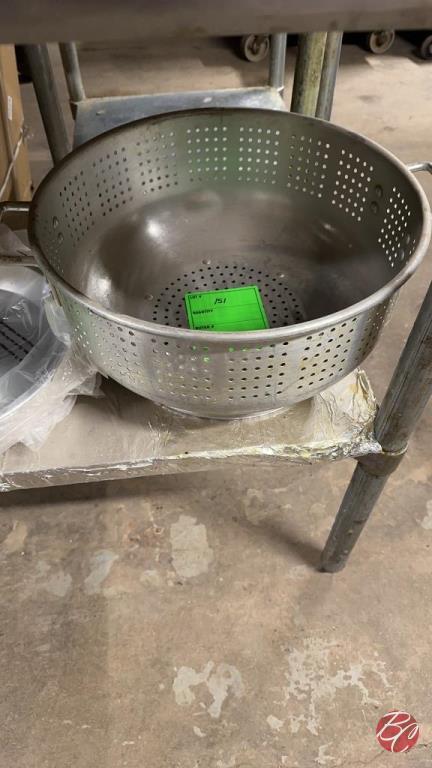 Aluminum Colander