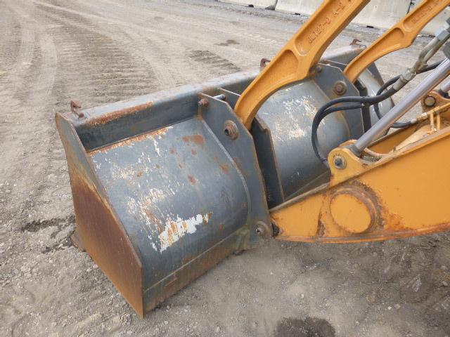 14 Case 580SN Backhoe (QEA 5621)