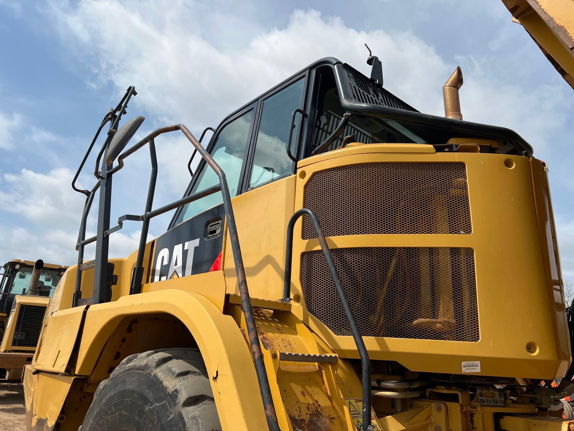 2015 CATERPILLAR 725C 6X6 OFF ROAD DUMP TRUCK