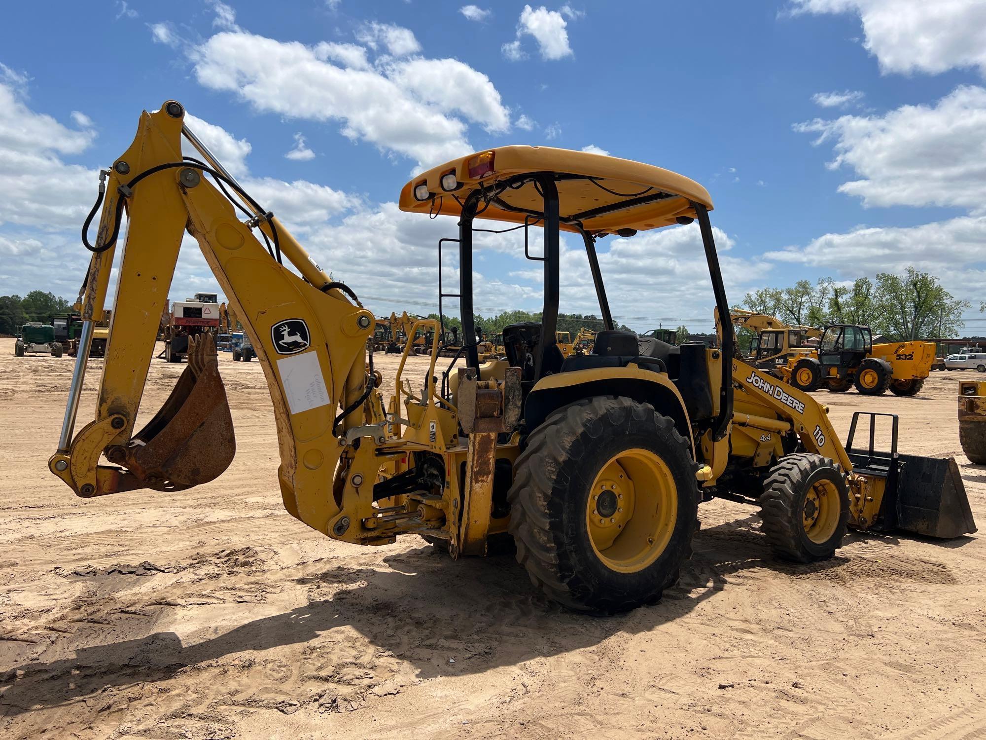 JOHN DEERE 110 BACKHOE