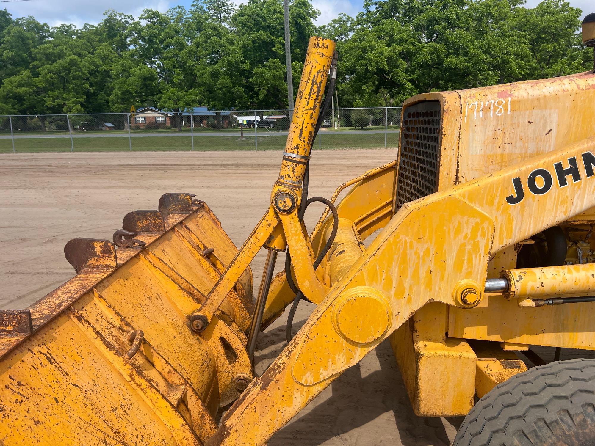 JOHN DEERE 310C BACKHOE