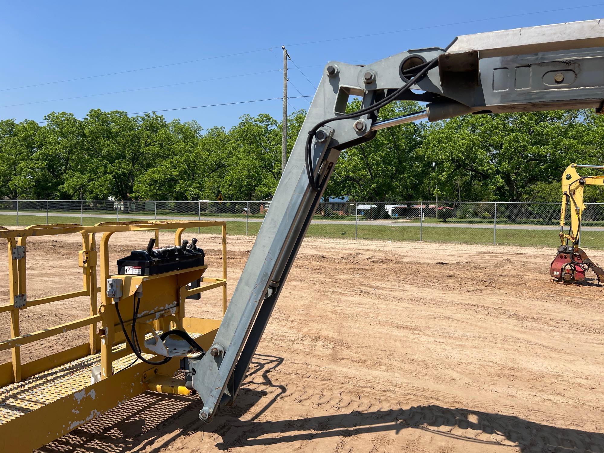 2003 GROVE A60J MANLIFT