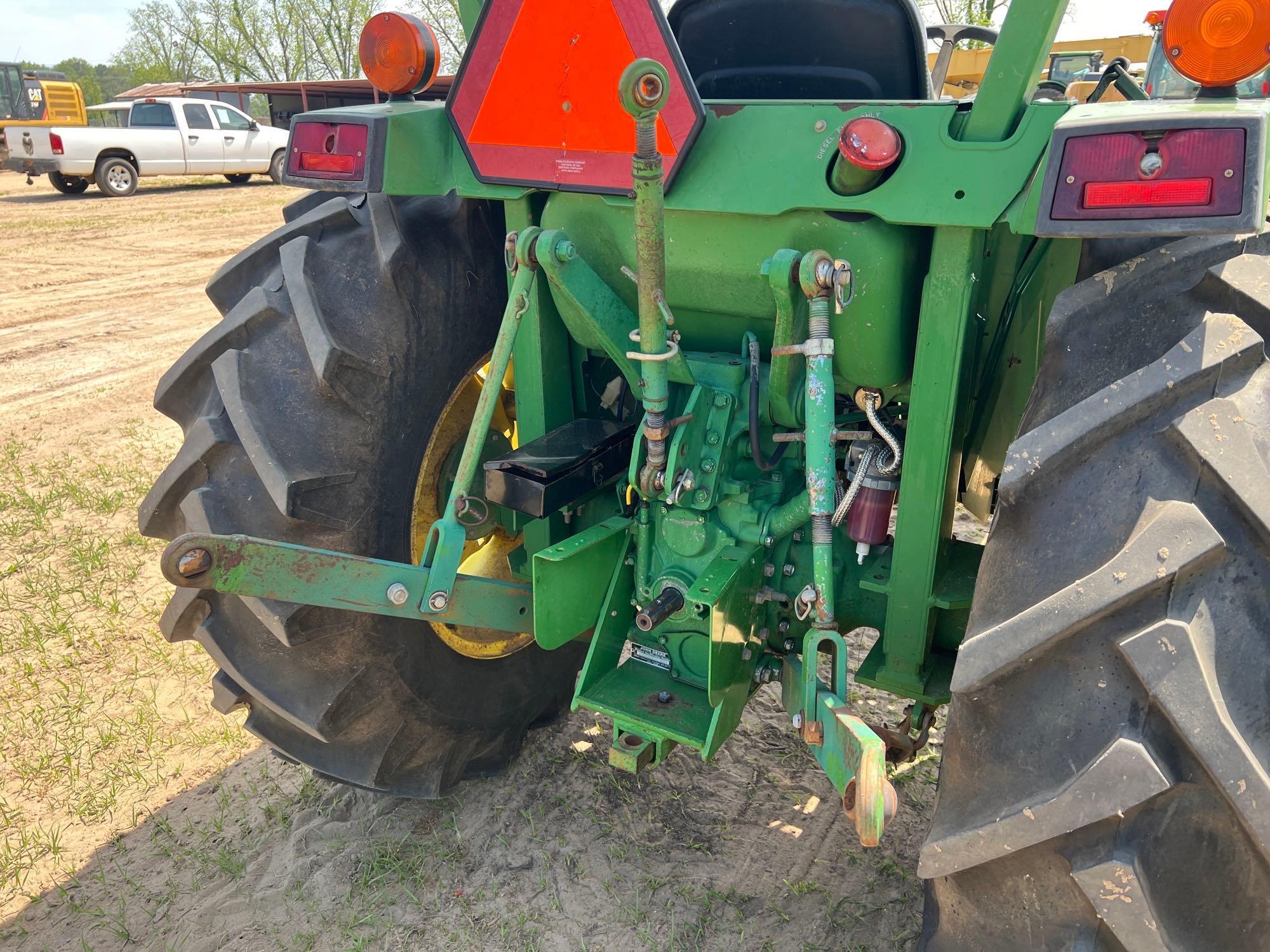 1996 JOHN DEERE 990 TRACTOR