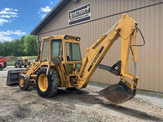 Ford 555B Loader Backhoe