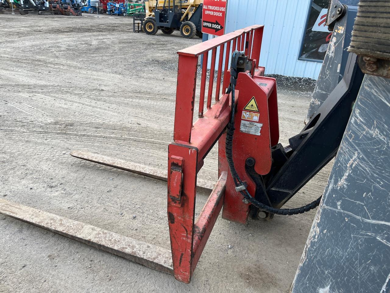 2014 Sky Jack VR1056E Telehandler