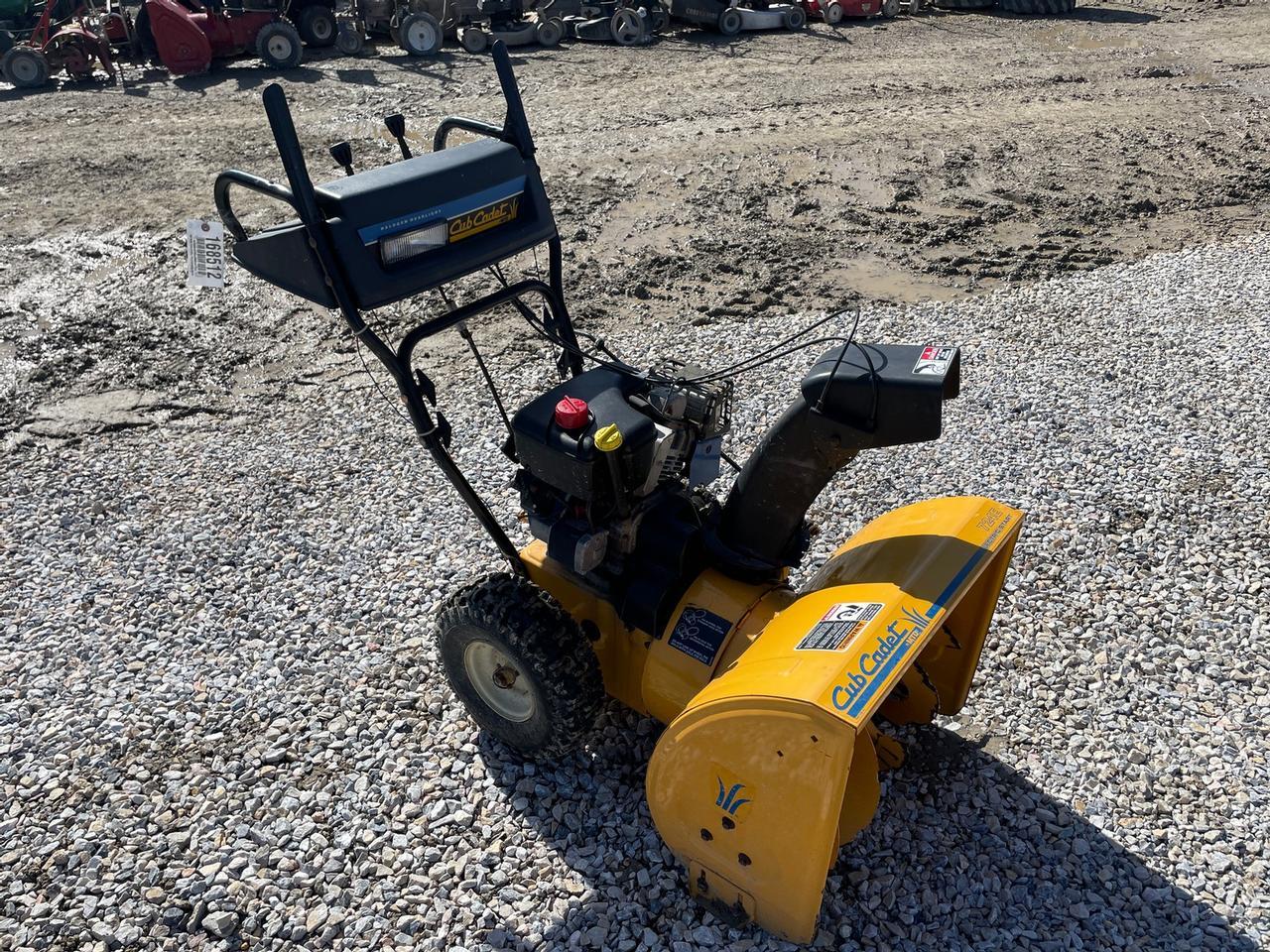 Cub Cadet 724E Snowblower