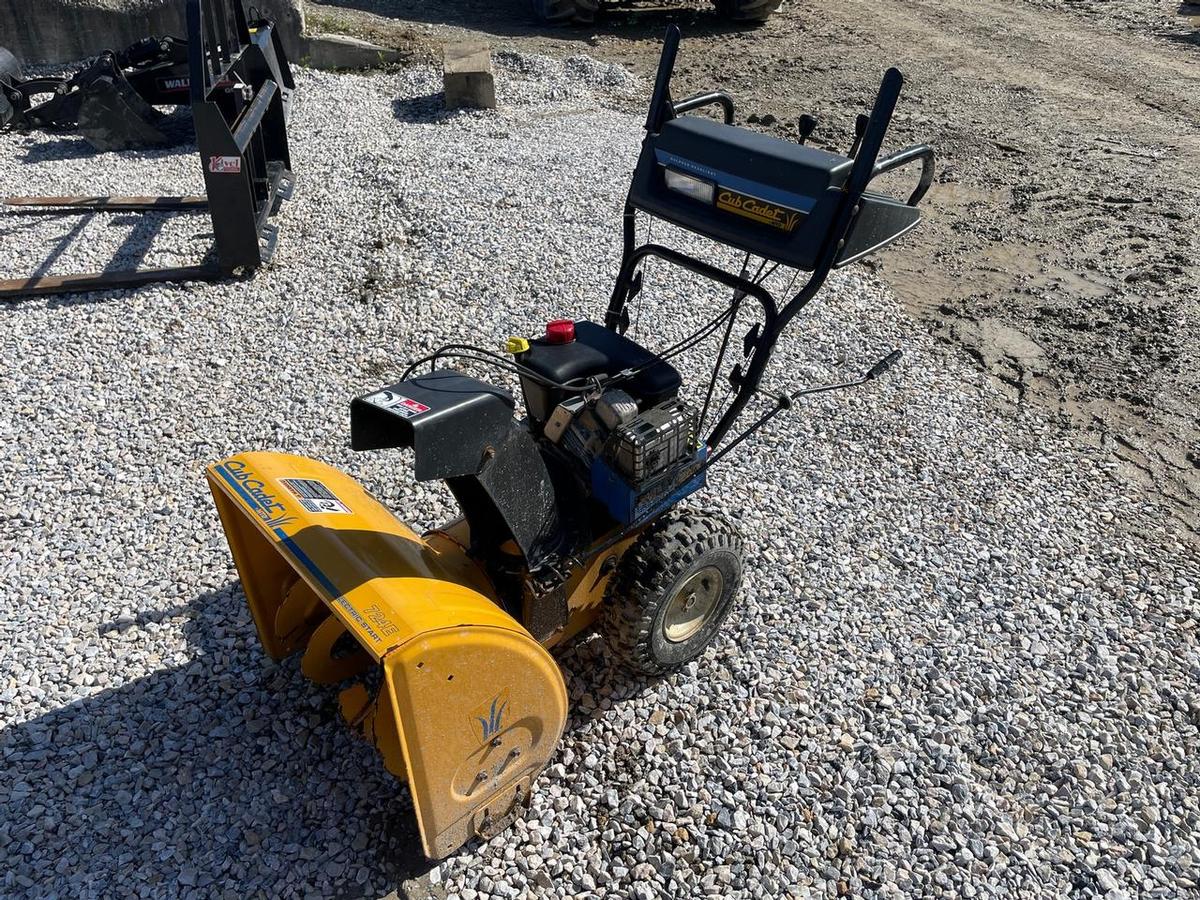 Cub Cadet 724E Snowblower