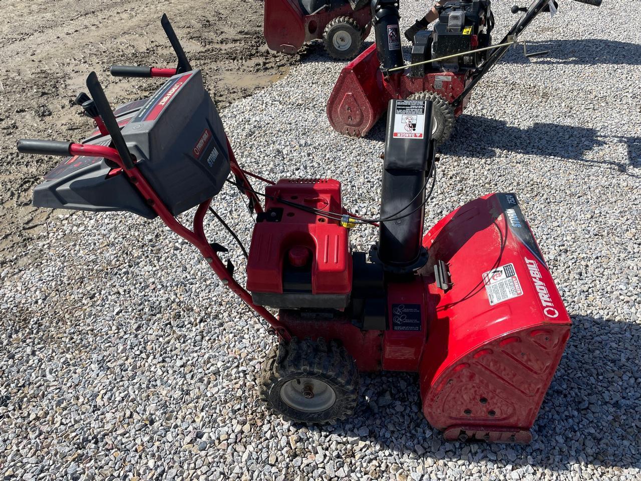 Troy-Bilt 7524 Snowblower