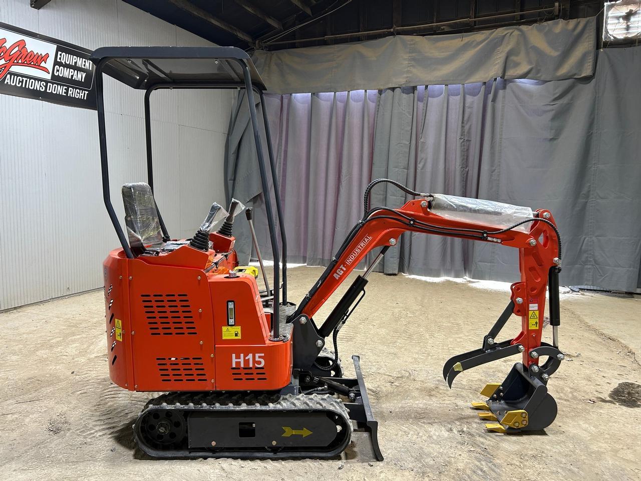 AGROTK H15 Mini Excavator