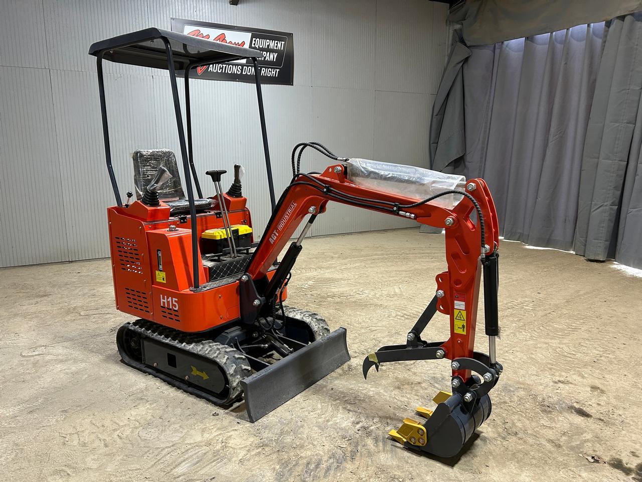 AGROTK H15 Mini Excavator