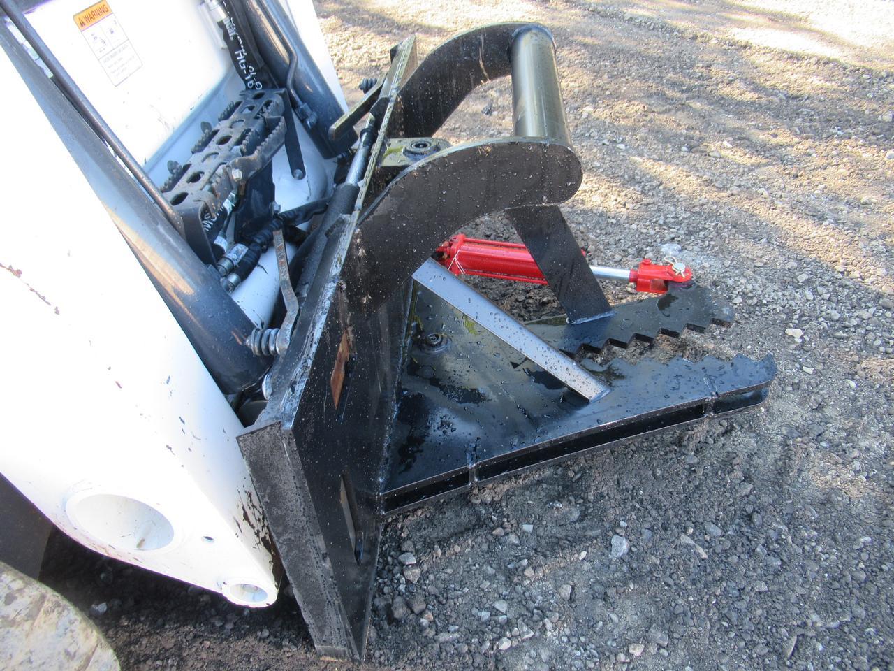 Wildcat Skid Steer Post Puller