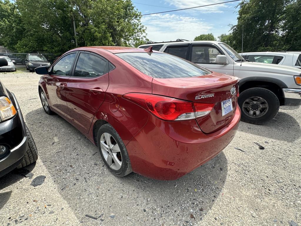 2013 Hyundai Elantra Tow# 14610