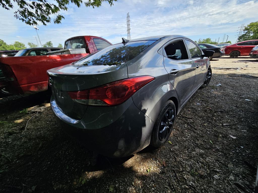 2013 Hyundai Elantra Tow#  13430