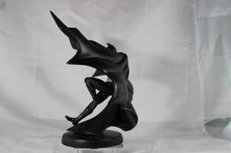 BATMAN BEGINS:BATMAN IN FLIGHT STATUE