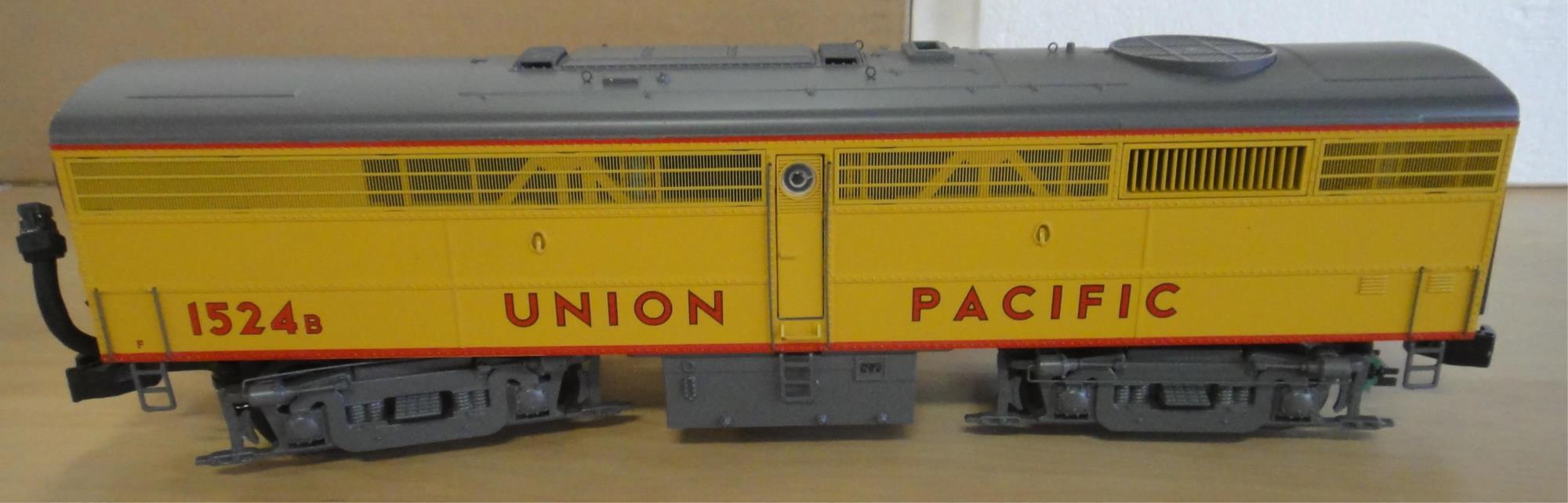 MTH  UP  FA-2 ABA DIESEL SET WITH ADD ON B UNIT