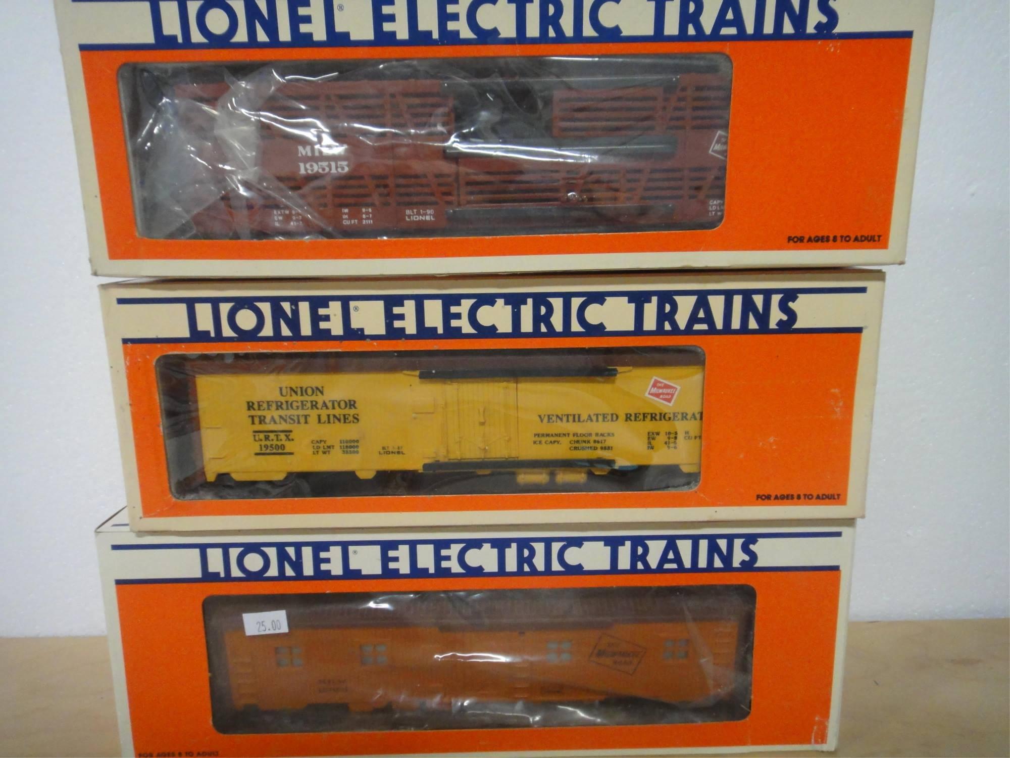 3 LIONEL MILWAUKEE ROAD  ROLLING STOCK