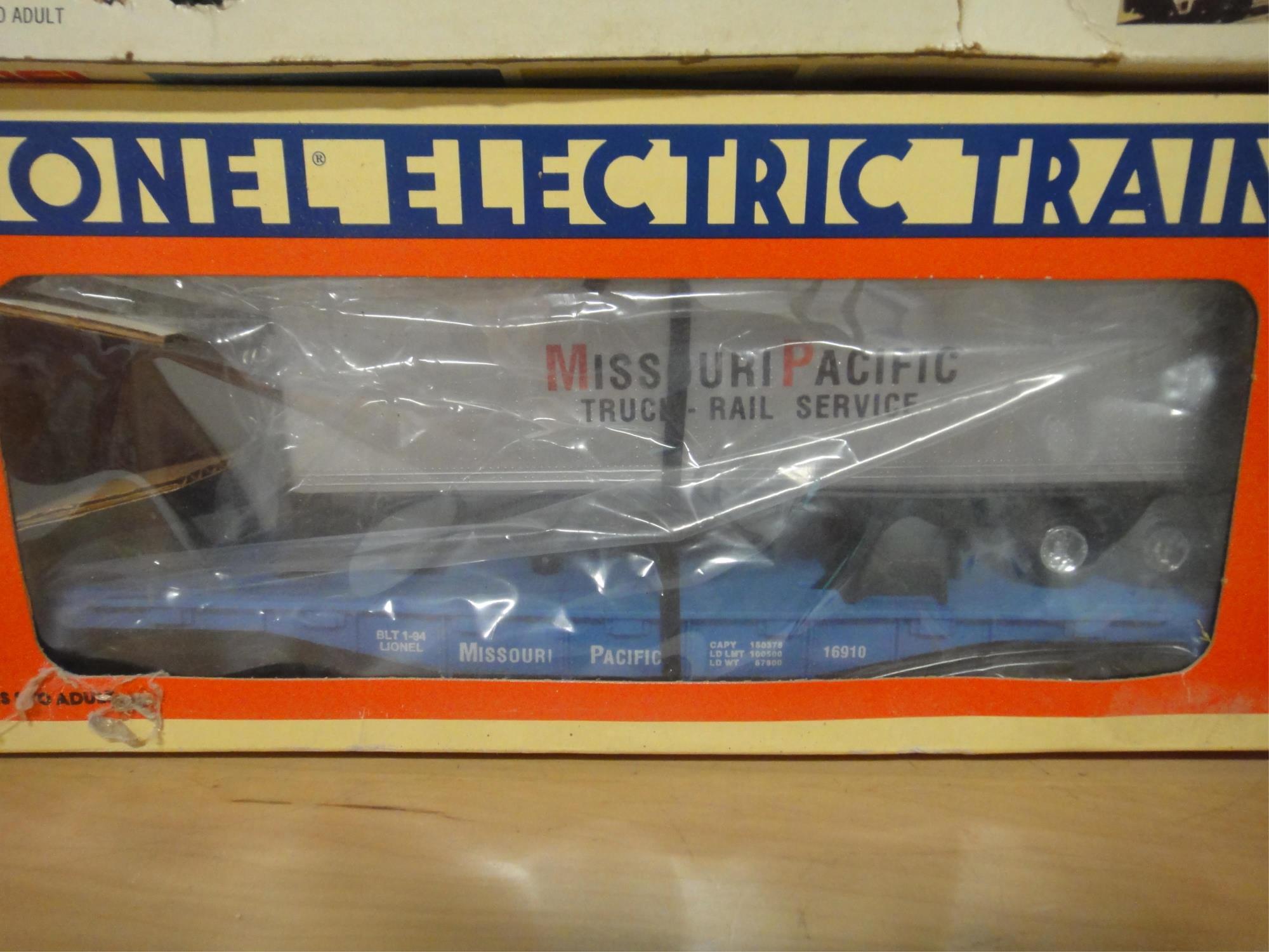 3 LIONEL ROLLING STOCK