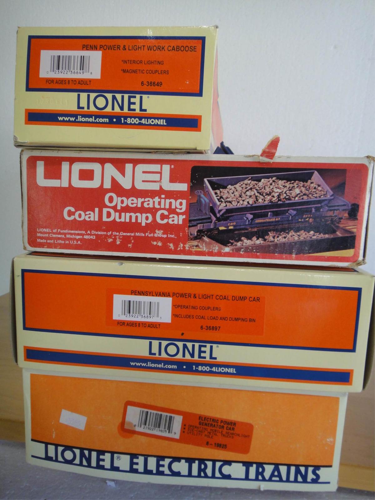 4 LIONEL CARS