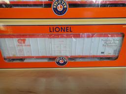 3 LIONEL  FREIGHT CARS