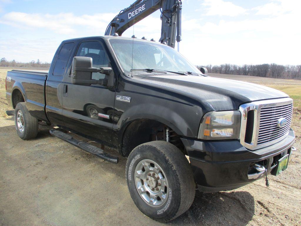 2007 Ford F350 Lariat, Super Duty Dsl Power Stroke, 4x4, 162,605 miles showing, ext cab, leather