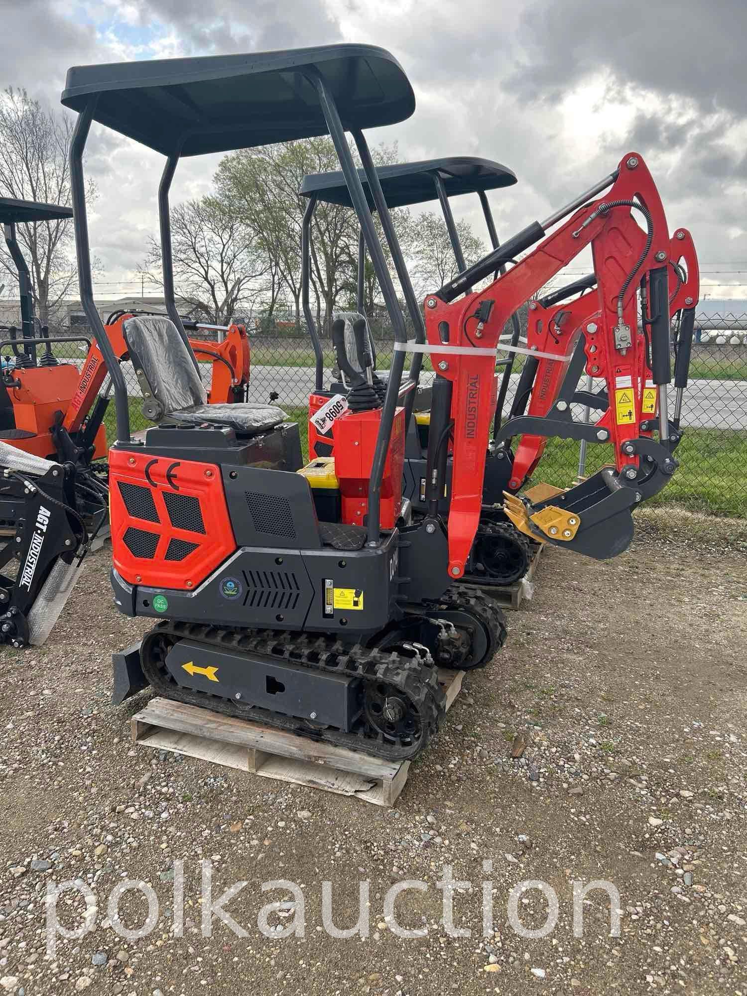 MINI EXCAVATOR-w/ BUCKET, RIPPER, 2'8'' STICK, AUX HYD, DOZER & CANOPY