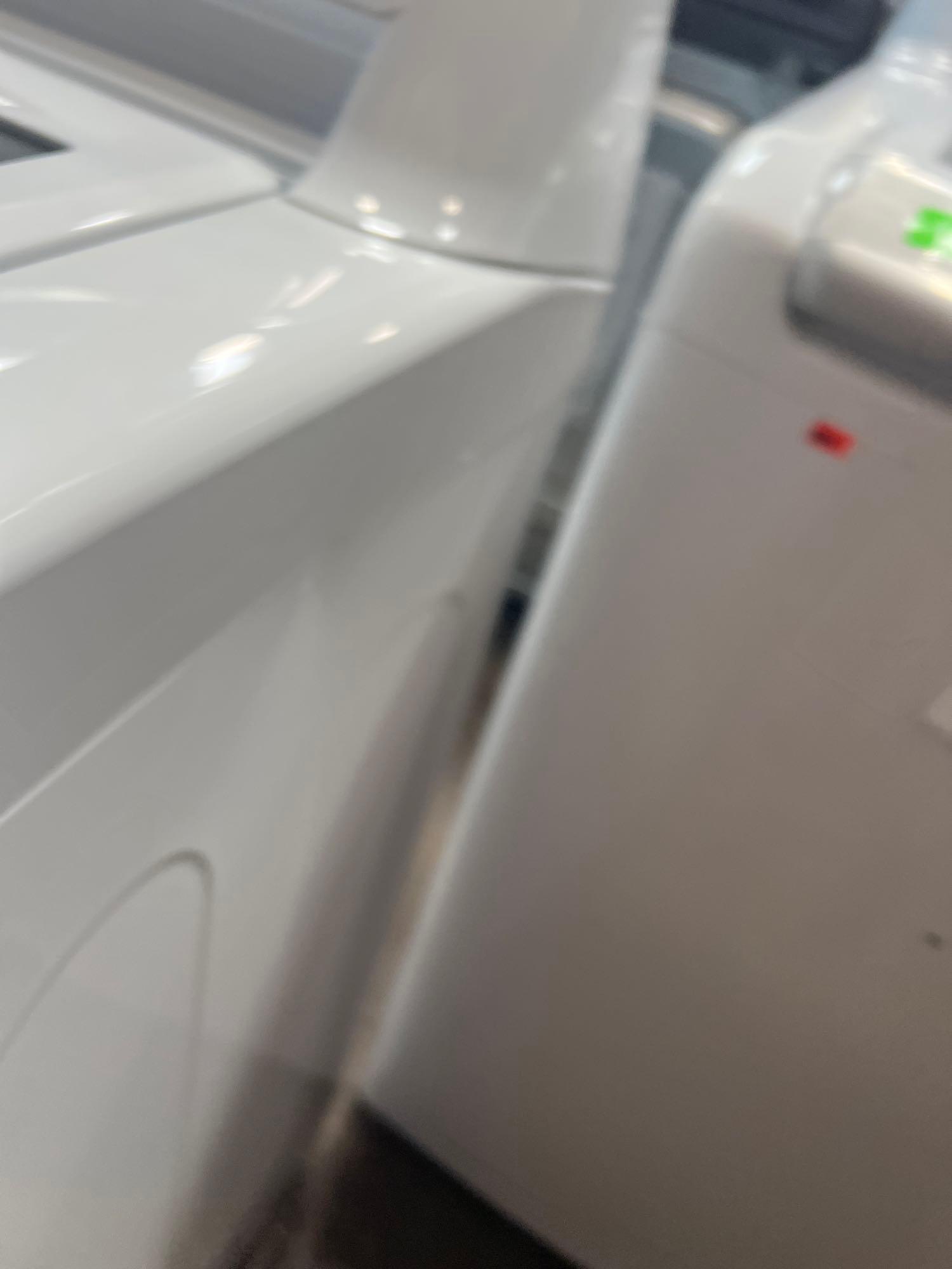 LG 4.8 Cu. Ft. Top Load Washer*DENTED*