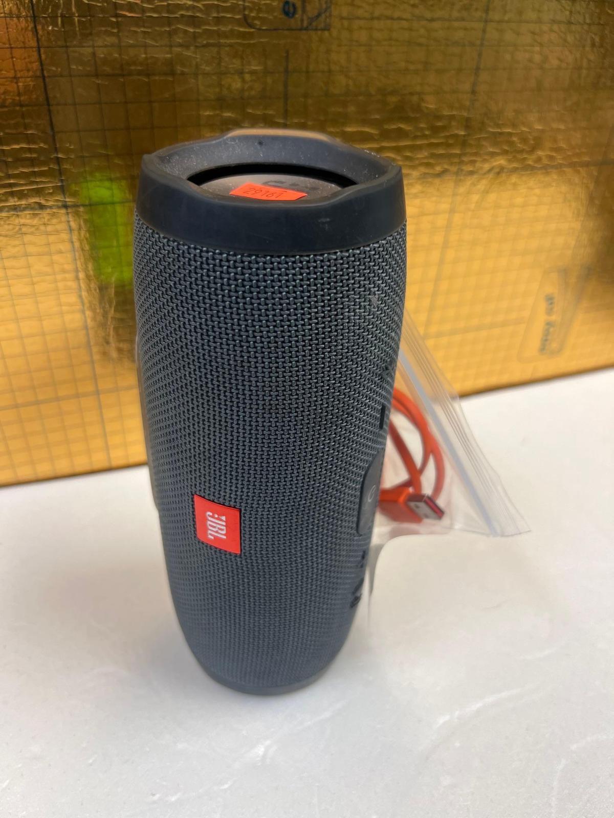 JBL Charge Bluetooth Speaker*WITH CHARGING CABLE*