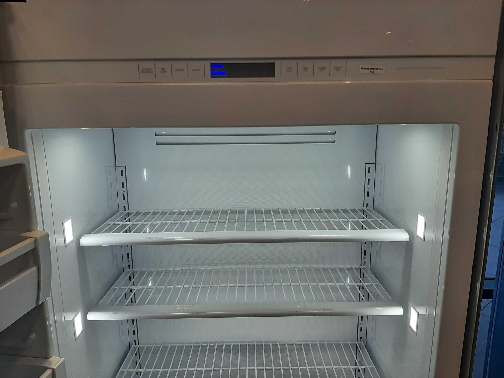 Viking Professional 5 Series Quiet Cool 19.2 Cu. Ft. Upright Freezer*COLD*PREVIOUSLY INSTALLED*
