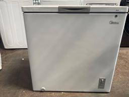 Midea 7.0 cu. ft. Convertible Chest Freezer*COLD*PREVIOUSLY INSTALLED*