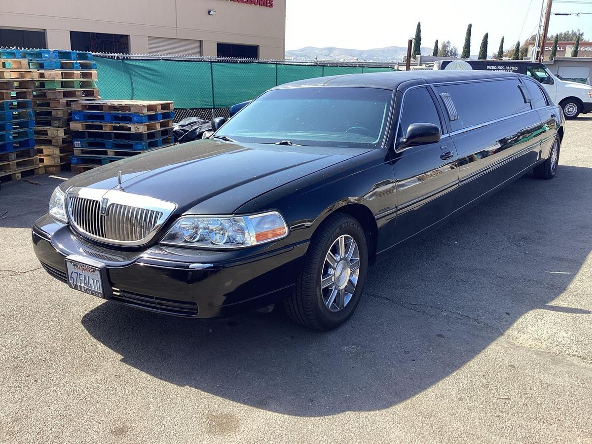 2008 Lincoln Town Car Passenger Car Limo