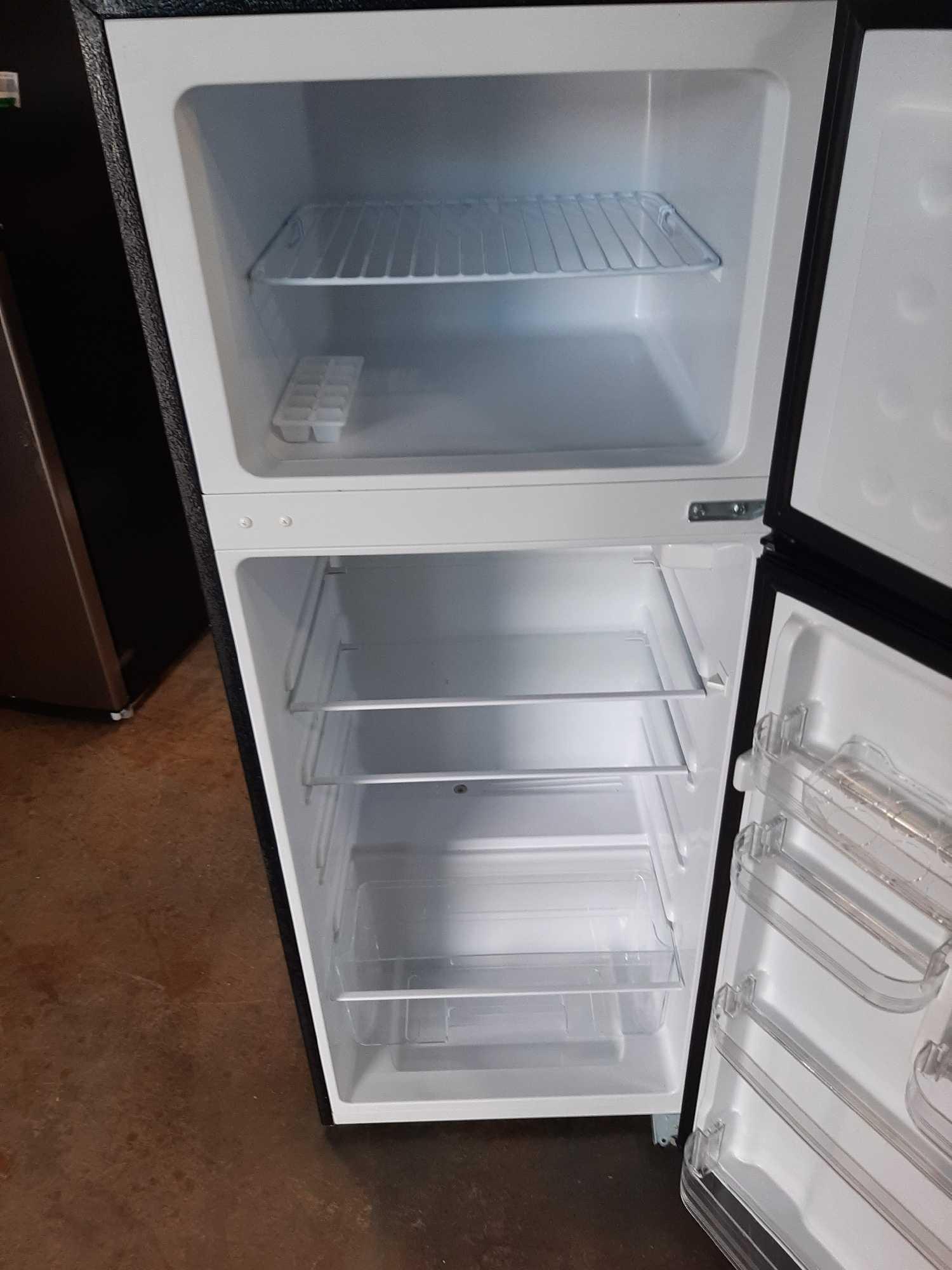 Frigidaire 7.5 cu. ft. Mini Refrigerator with Top Freezer*COLD*PREVIOUSLY INSTALLED*BROKEN HANDLE*