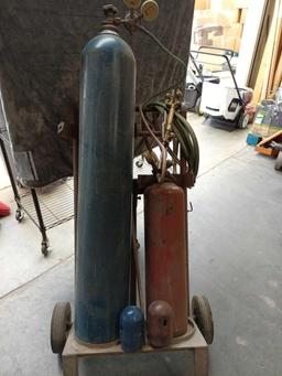 WELDING / CUTTING SET OXYGEN & ACETYLENE TANKS W/CART