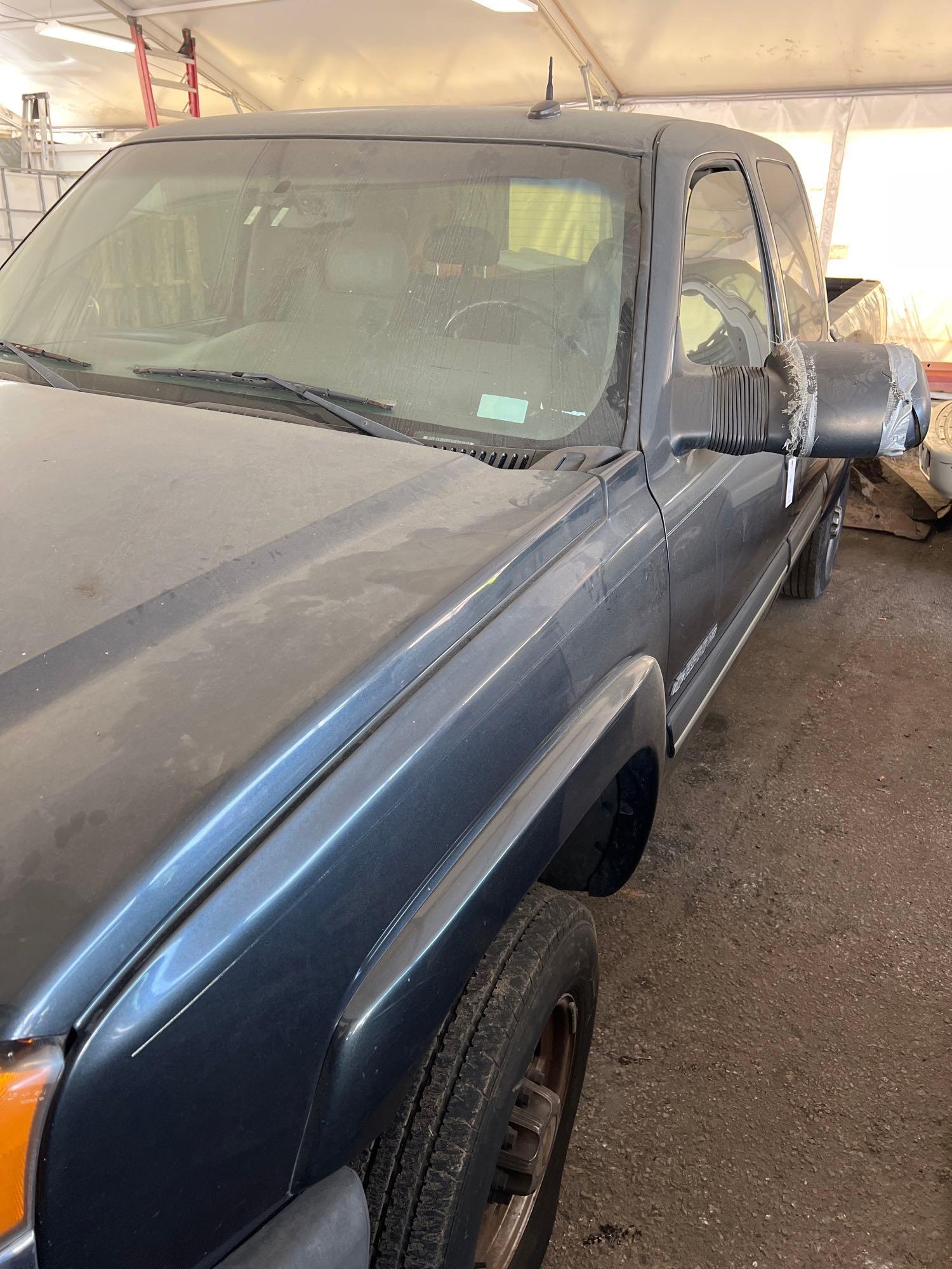 2003 Chevrolet Silverado Pickup Truck *DEALER/EXPORT ONLY*