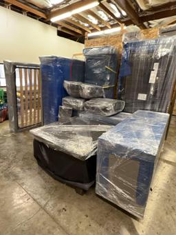 Bulk Lot of Misc Furniture Items