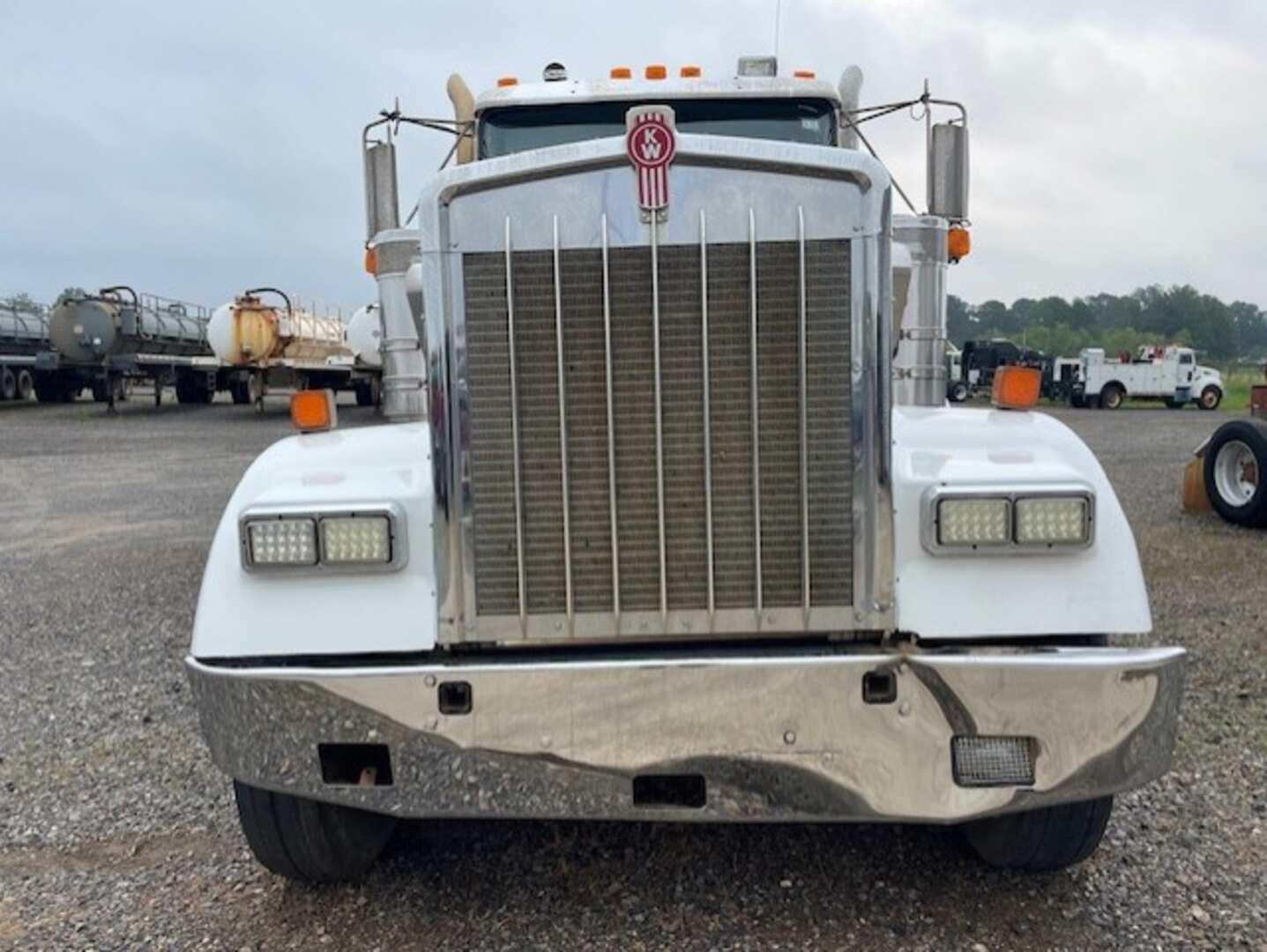 2018 KENWORTH W900 DAYCAB (INOPERABLE)