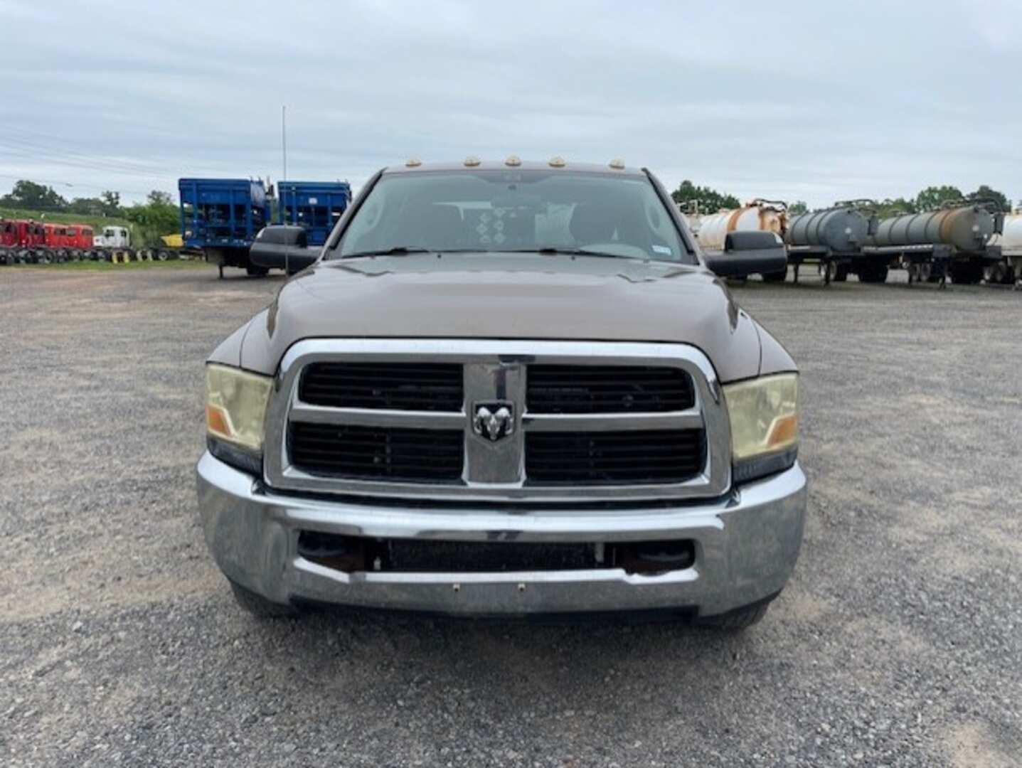 2010 DODGE RAM 3500 DUALLY