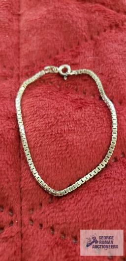 Silver colored box bracelet, marked 925 Italy, approximate total weight is 2.63 G