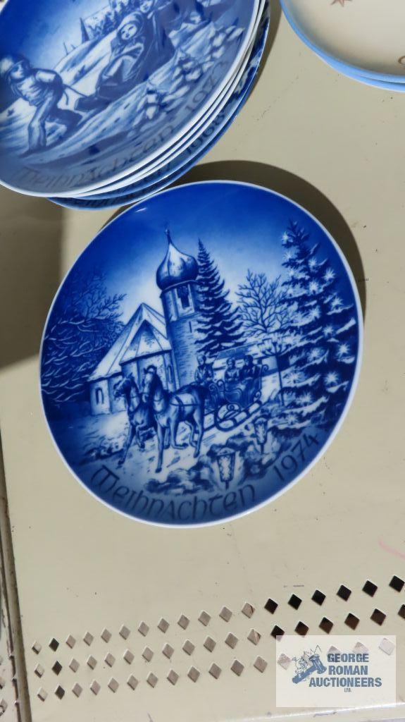 Large assortment of Christmas plates