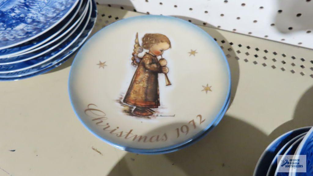 Large assortment of Christmas plates