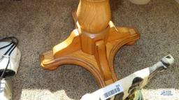 oak small pedestal table