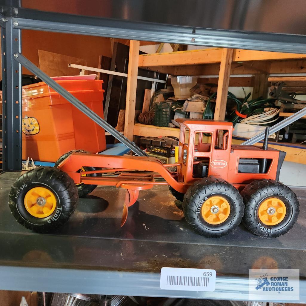 Vintage metal Tonka Road Grader