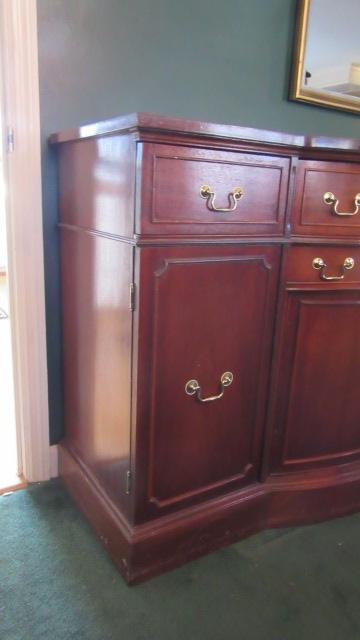 Mahogany Bowfront Server/Buffet