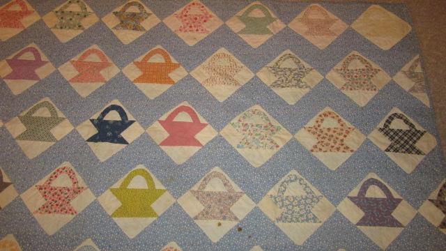 Vintage Hand Stitched "Basket" Pattern Quilt